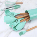 Kit Chef Elegance: 10 Utensílios de Cozinha em Silicone com cabo de Madeira e de BRINDE ganhe um Pegador de Salada e um Porta Utensílios MAIS um E-BOOK EXCLUSIVO com receitas fáceis e práticas para o seu dia a dia.